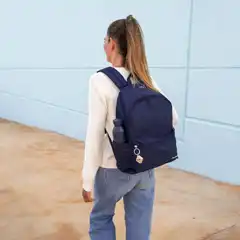 MOCHILA URBANA CLASICA 2 CREMALLERAS 22 LITROS COLECCION 430 SINCE 1918 AZUL MARINO MILAN 624605SNCB MOCHILA URBANA CLASICA 2 CREMALLERAS 22 LITROS COLECCION 430 SINCE 1918 AZUL MARINO MILAN 624605SNCB